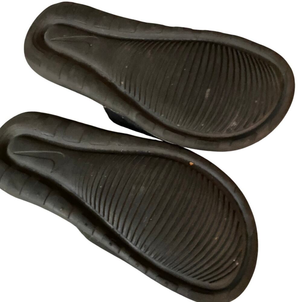 Nike Benassi Black and Gold Slides Size 8 Pre-Owned - Picture 4 of 4